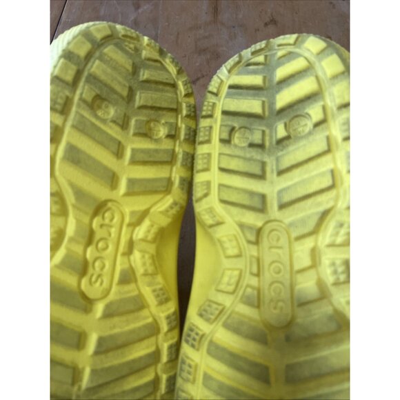 Crocs Classic Lined Clogs Unisex Size M6 W8 Yellow Sandals Comfy Festival - Picture 13 of 16